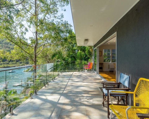 Hidden Beauty - Waterfront - Your Accommodation 1