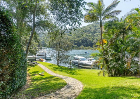 Hidden Beauty - Waterfront - Your Accommodation 0