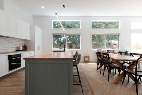 Home Sweet Home With Secure Parking - Your Accommodation 0