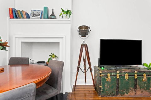 Idyllic Heritage Home Footsteps To The Harbour - Your Accommodation 1