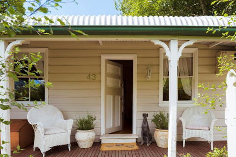 Illalangi Boutique Cottage - Your Accommodation 0