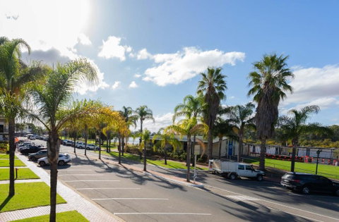 Hotel Renmark - Your Accommodation 1