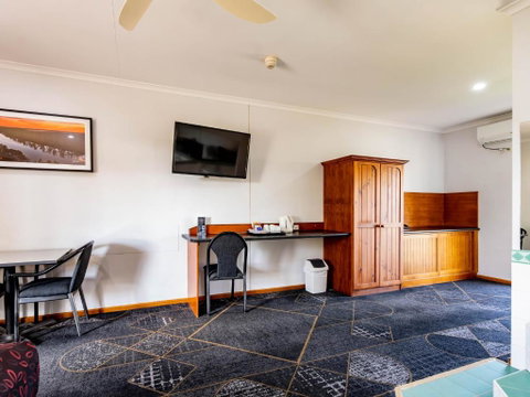 Hotel Renmark - Your Accommodation 2