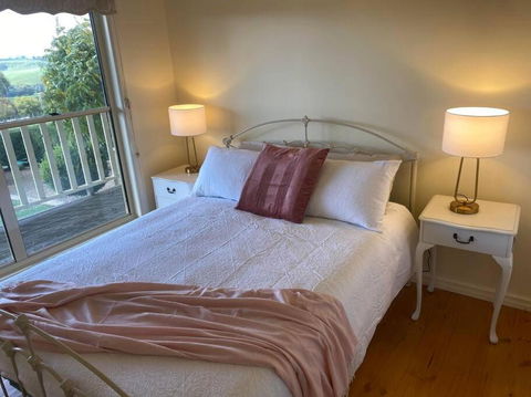 IRONBARK FARM Farmhouse On 52 Acres In The Scenic Yarra Valley - Your Accommodation 3