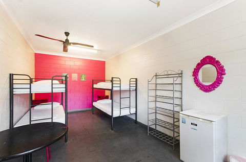 Adventurers Backpackers - Your Accommodation 3