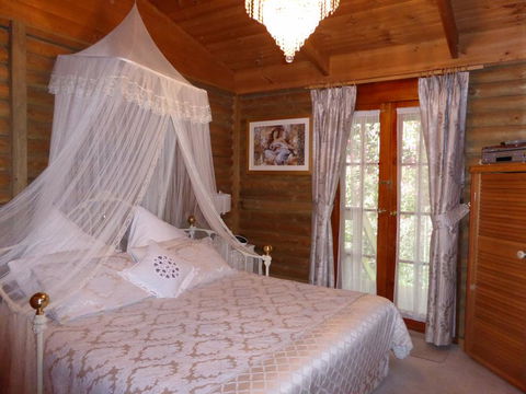 Aldgate Lodge Bed & Breakfast - Your Accommodation 2