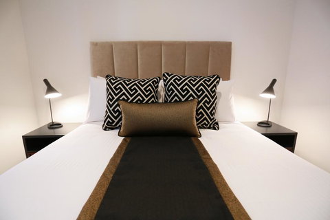 Alex Perry Hotel & Apartments - Your Accommodation 0