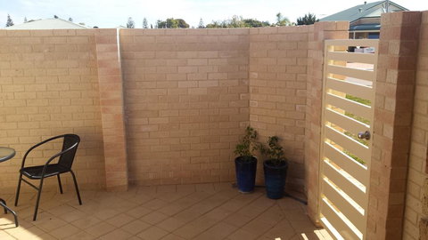 Alexander Drive B & B - Your Accommodation 3