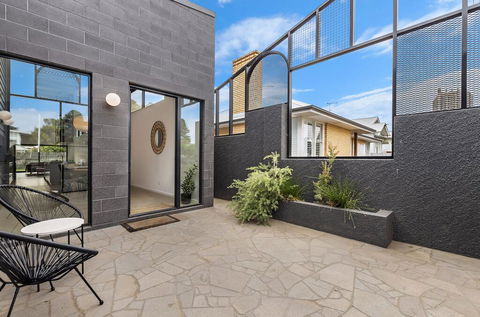 Allure On Barclay - Your Accommodation 3