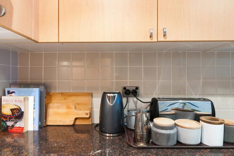 Amazing Studio With Pool In Central Sydney - Your Accommodation 3