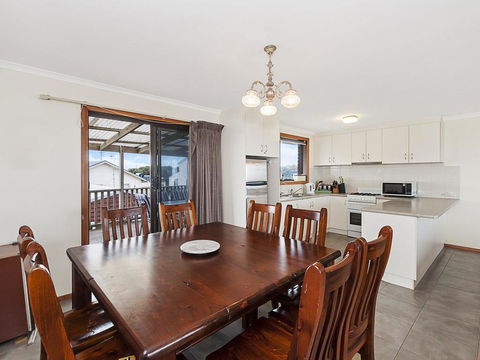 AMBIENCE BY THE SEA - Your Accommodation 1