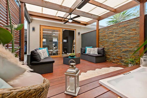 AMORE A Tranquil Retreat With Couples Spa - Your Accommodation 2