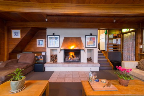 Aneeki Ski Lodge - Your Accommodation 0