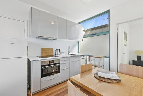 Anglesea River Apartments - Spa Apartment 40 - Your Accommodation 2