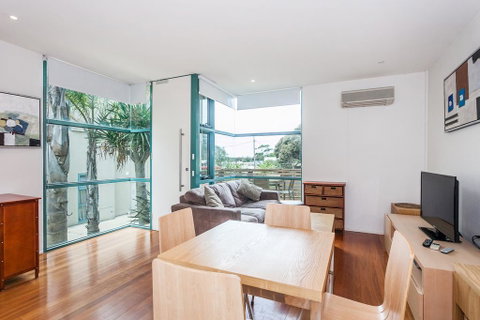 Anglesea River Apartments - Spa Apartment 40 - Your Accommodation 3
