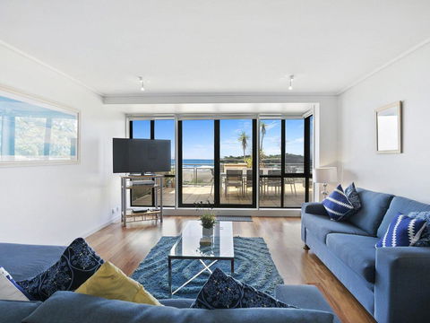 APARTMENT 11 PACIFIC APARTMENTS - Your Accommodation 0