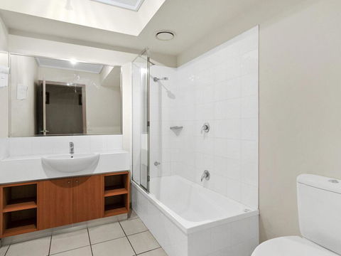 APARTMENT 29 PACIFIC APARTMENTS - Grand Escape With Ocean Views - Your Accommodation 1