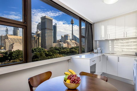 Apartment At College St - Your Accommodation 1