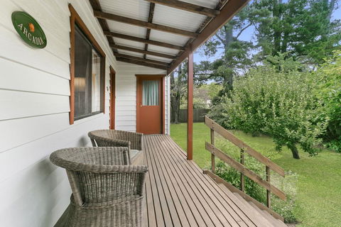 Arcadia Cottage - Your Accommodation 3
