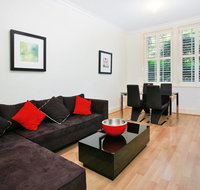 Art Deco in the Cul-de-Sac - Spacious Executive 1BR Potts Point Apartment in Quiet Cul-de-Sac - Your Accommodation