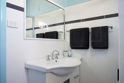 Artesian Motor Inn - Your Accommodation 3
