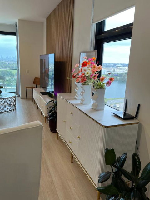 Luxury Apartment With Panoramic Views - Your Accommodation 0