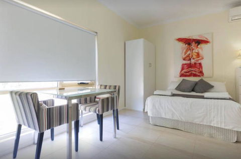 M102 West Perth Studio Apartment Near Kings Park - Your Accommodation 2