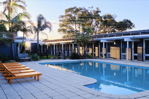 Mallacoota Hotel Motel - Your Accommodation 1