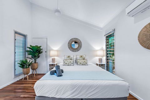 MANDALAY ESCAPE, SECLUSION & SERENITY WITH A POOL - Your Accommodation 3
