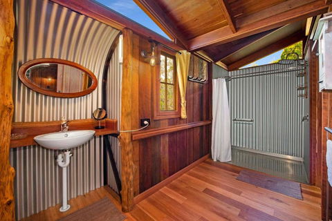 MANGO LODGE River Heads - Your Accommodation 3