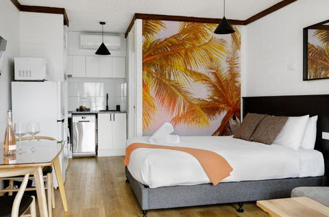 M Hotel - Your Accommodation 1