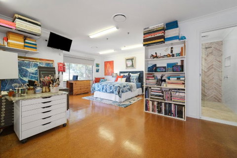 Marche Home Stay, Immaculate Presentation, Private & Relaxing - Your Accommodation 1