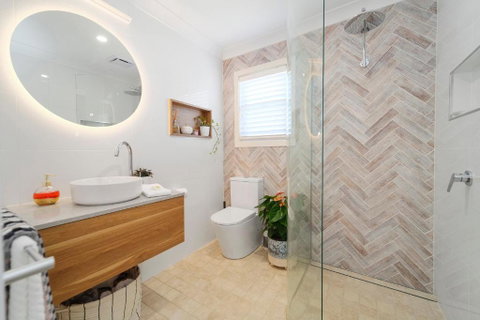 Marche Home Stay, Immaculate Presentation, Private & Relaxing - Your Accommodation 3
