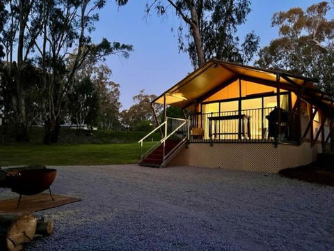 McLean Beach Holiday Park - Your Accommodation 0