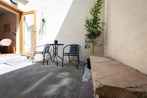 MELVINGTON BOUTIQUE APARTMENT IN HOBART CBD O - Your Accommodation 1