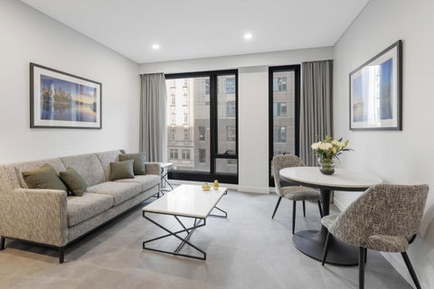Meriton Suites Melbourne - Your Accommodation 0