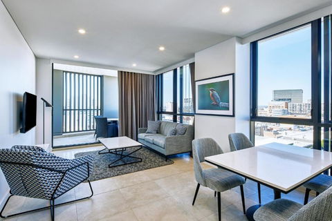 Meriton Suites Liverpool - Your Accommodation 1