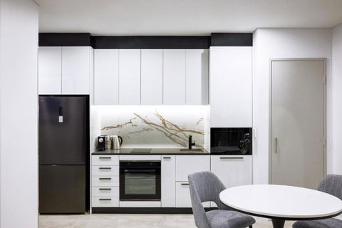 Meriton Suites Liverpool - Your Accommodation 2