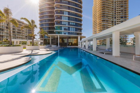 Meriton Suites Surfers Paradise - Your Accommodation 1