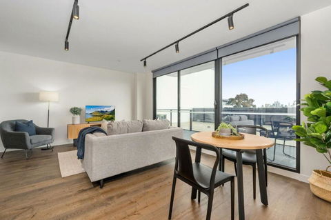 Modern Brunswick - Your Accommodation 0