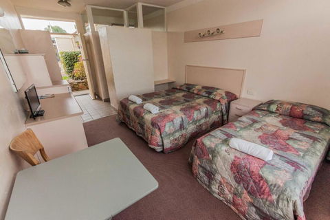 Moruya Waterfront Hotel Motel - Your Accommodation 3