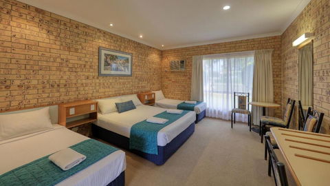 Mulga Country Motor Inn - Your Accommodation 2