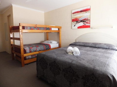 Nagambie Caravan Park & Motel - Your Accommodation 2