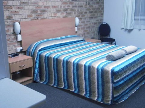 Nanango Fitzroy Motel - Your Accommodation 0