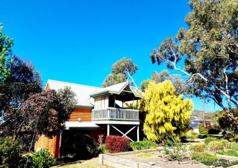 Native Garden Retreat - Your Accommodation 3