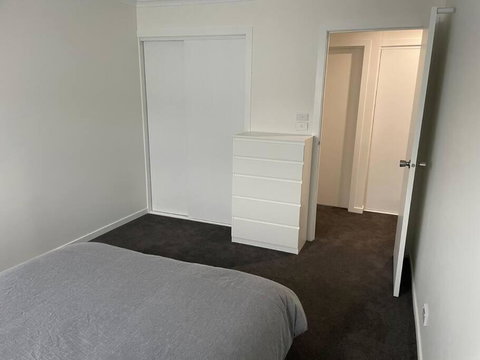New 3 Bedroom House In Cooma - Your Accommodation 2