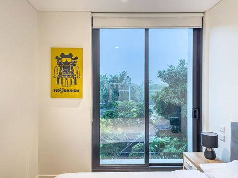 Next To Station Family & Friend Free Parking - Your Accommodation 2