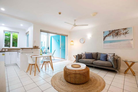 Oasis Breeze On Macrossan Street - No Stairs! - Your Accommodation 1
