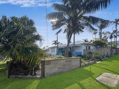 Oasis Coastal Stay - Your Accommodation 3