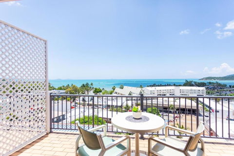 OCEAN VIEWS 10A - Your Accommodation 1